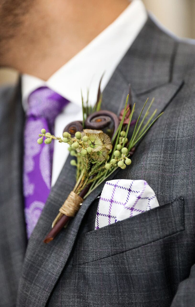 Close up of  boutonniere.